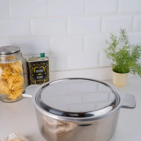 Cacerola Fusión Essen 24 cm con tecnología Nova Steel